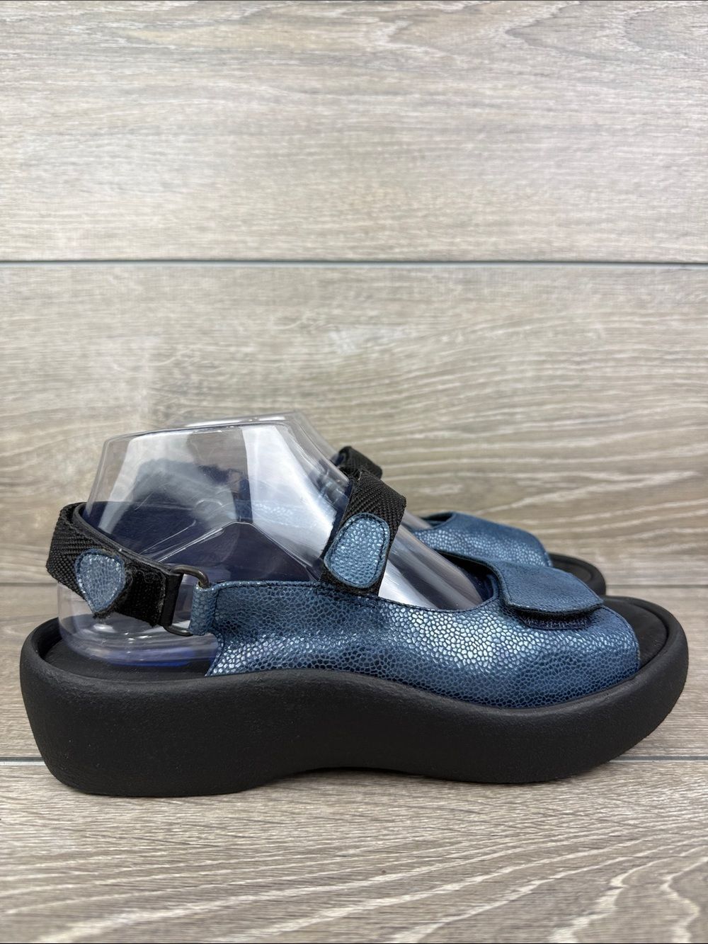 Wolky Jewel Women’s Sz 9/EU 40 Blue Leather 2-Strap Hook & Loop Open Toe Sandal